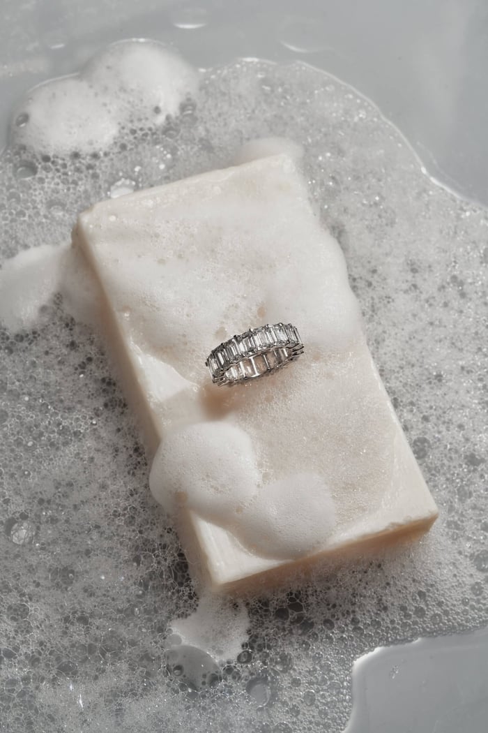 diamond band ring