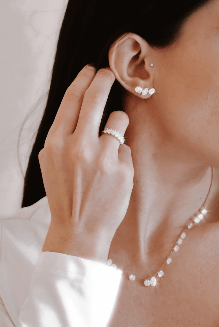floating diamonds necklace