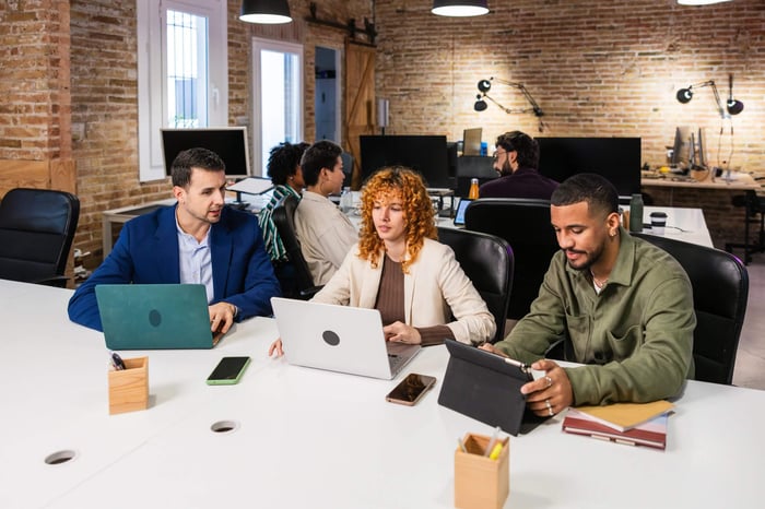 What Is Digital Workplace Transformation & Why It Matters