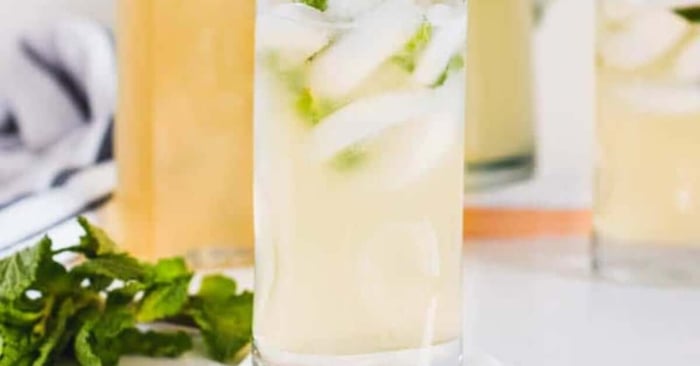 Healthy Mint Lemonade