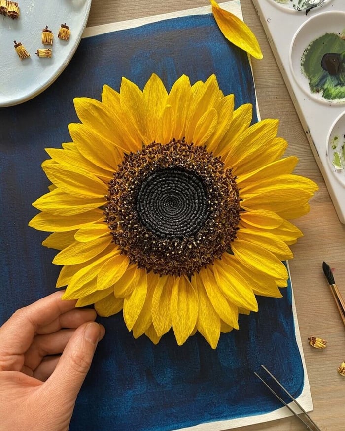How to Make a Paper Sunflower: A Behind-the-Scenes Look (Part 2)