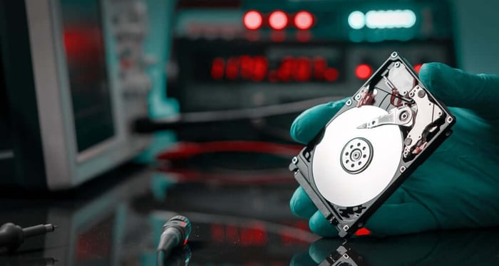 The Difference Between Data Recovery and Data Backup