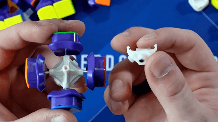 Aligning the second half of center magnets