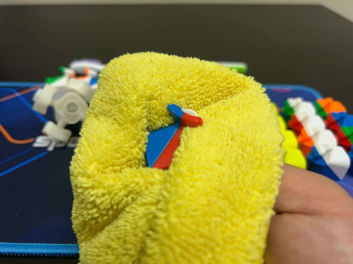 how-to-clean-your-speed-cube-5.jpg