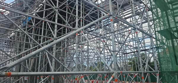 แบบหล่อคอนกรีต, สร้างสะพาน