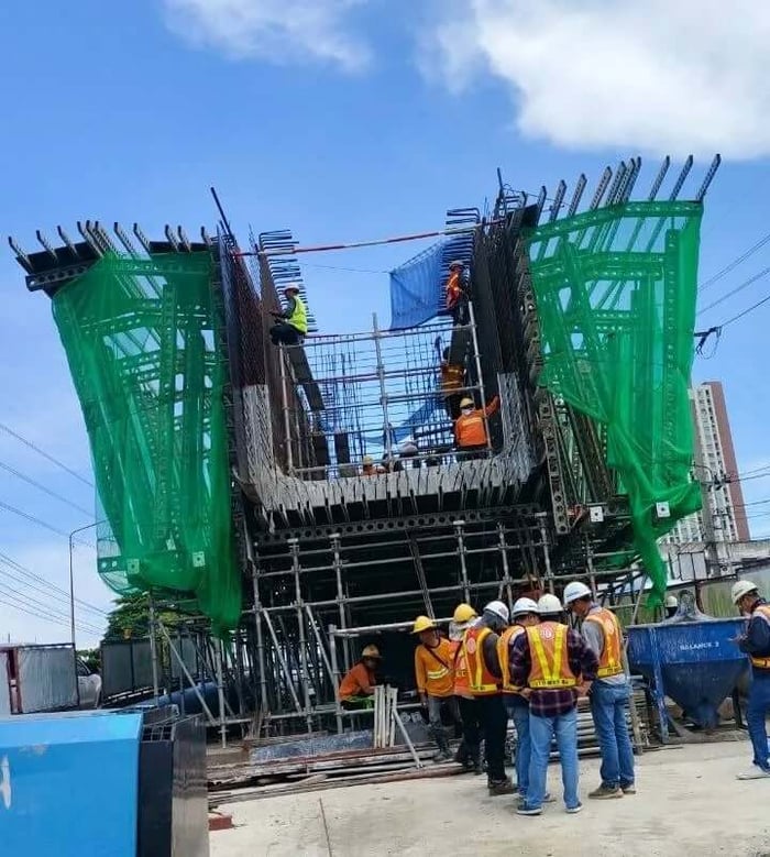 แบบหล่อคอนกรีต, สร้างสะพาน