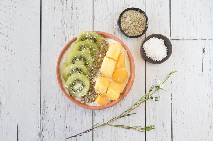 Bol smoothie noix de coco et kiwi