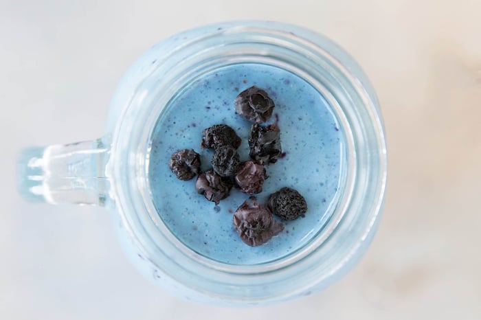 Smoothie bleu protéiné