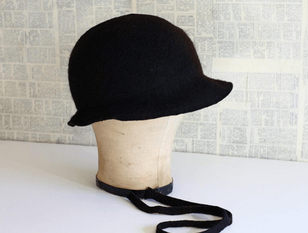Learn to wet felt a cloche hat on the Woolery Blog!