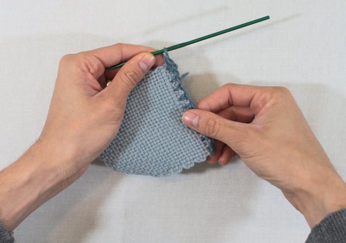 single crochet step 3