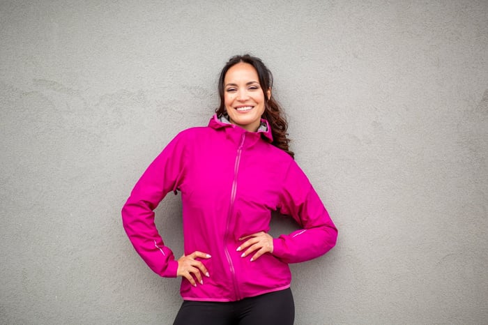 Confident woman wearing stylish gym wear and soft workout clothes for a modern, minimalist fitness look
