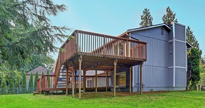 tall-deck-6HmkK1.jpg