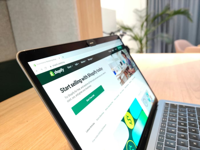 Optimizing Shopify Content for AI Visibility: Drive Sales and Enhance Citations