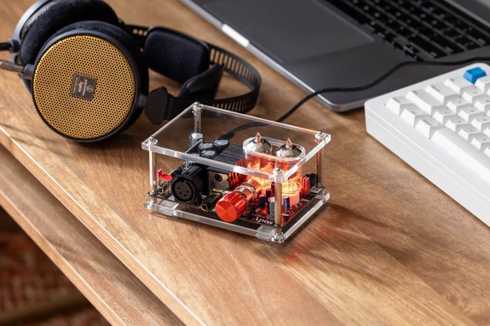 apos-audio-apos-headphone-amp-tube-apos-x-community-gremlin-tube-amp-41631694553324_1800x1200.jpg