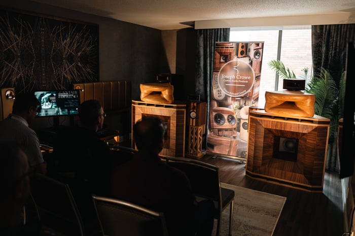 Ray Tubes Joins Joseph Crowe at Toronto Audiofest 2025