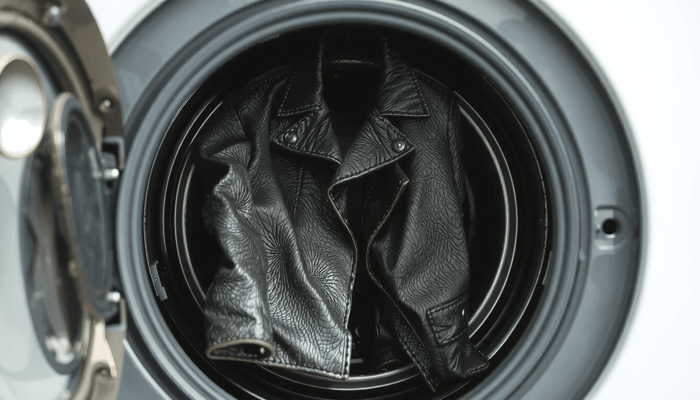 The Step-by-Step Guide to Safely Washing a Leather Jacket in a Washing Machine