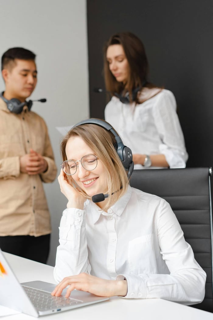 B2B sales manager analyzing cold email campaign performance metrics on a dashboard