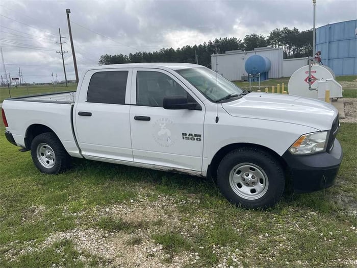 2017 Dodge Ram 1500 V6 (305 horsepower) crew cab (both front seats and back seats) sold on Municibid, Waterworks District 3 or Beauregard.