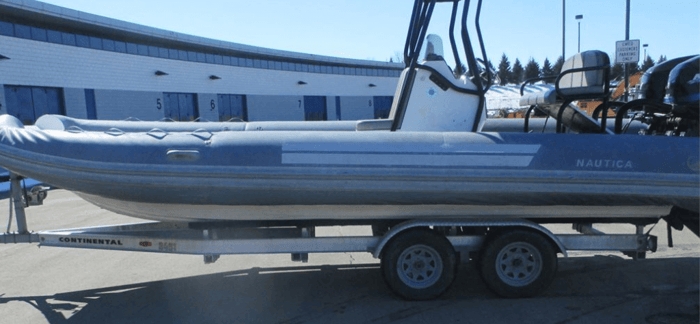 Minnesota Government Auctions - 2004 Nautica Catamaran