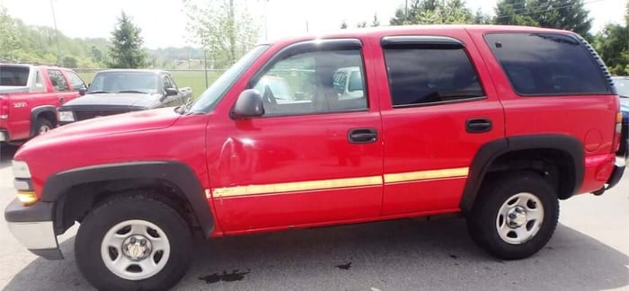 The 2000 Chevrolet Tahoe is a part of the second generation.