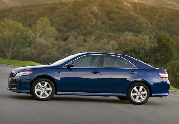 2006 Toyota Camry, with improved fuel efficiency and among the best ratings for used Camry cars making it a smart investment.