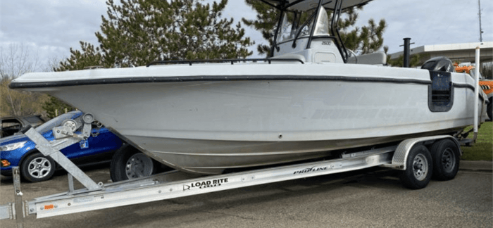 Minnesota Government Auctions - 2016 Proline 2600cc Boat