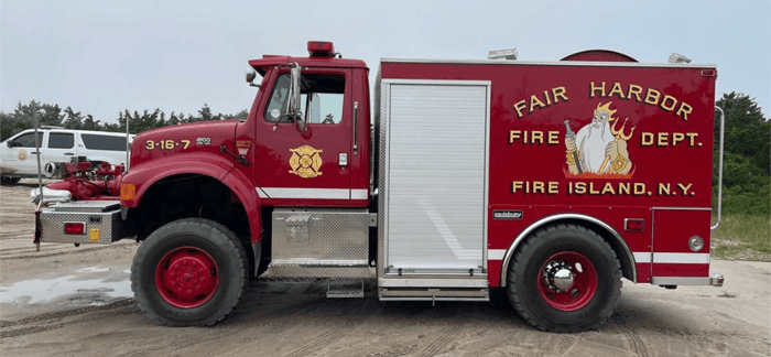 New York Government Auctions - 2001 International/Saulsbury 4x4 Hose Wagon