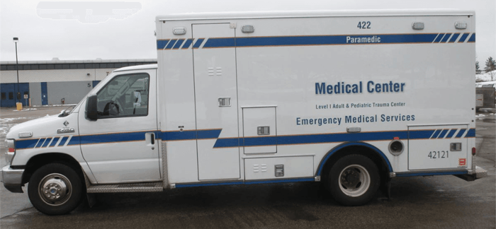 Minnesota Government Auctions - 2013 Ford E-450 Ambulance