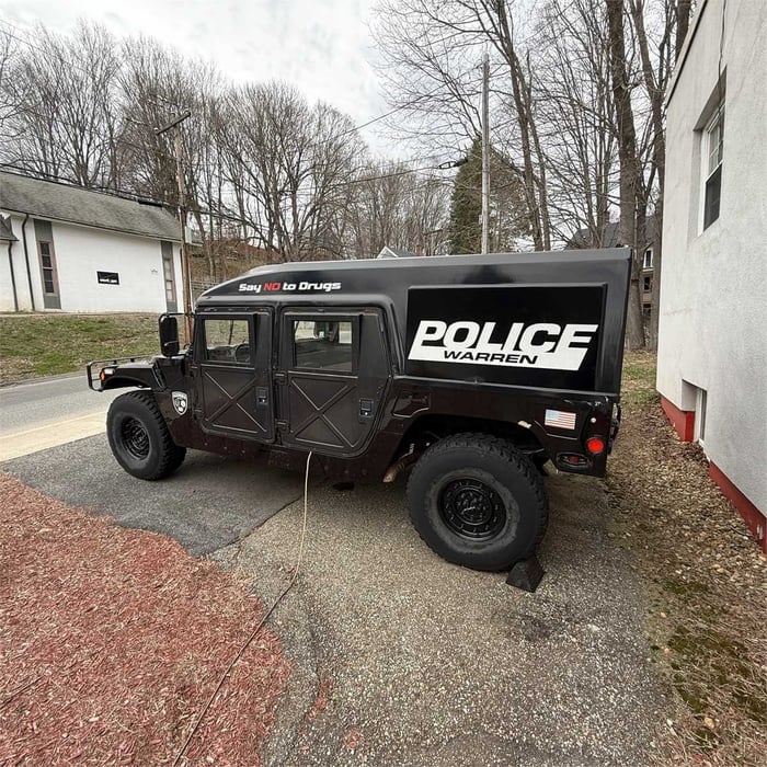 1986 AM General Hummer listed on Municibid