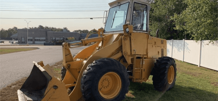 Maine Auctions - 1978 International Harvester 515 Loader