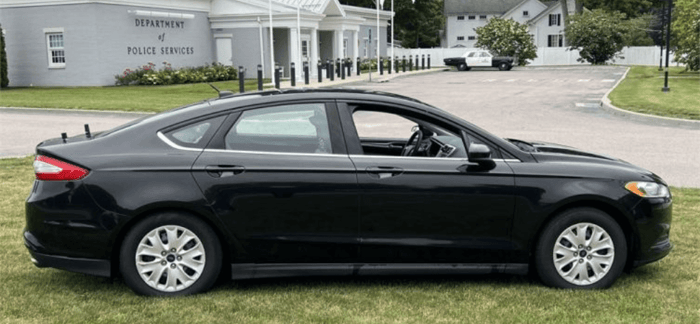 Connecticut Government Auctions - 2014 Ford Taurus