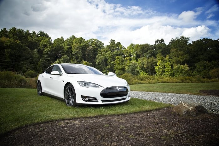 Government Fleet and the Impact of Electric Cars