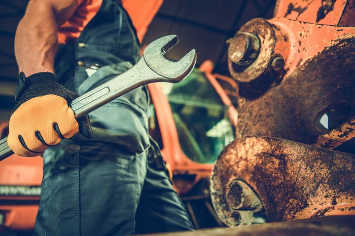 7 Tips for Keeping Your Heavy Equipment in Tip-Top Shape