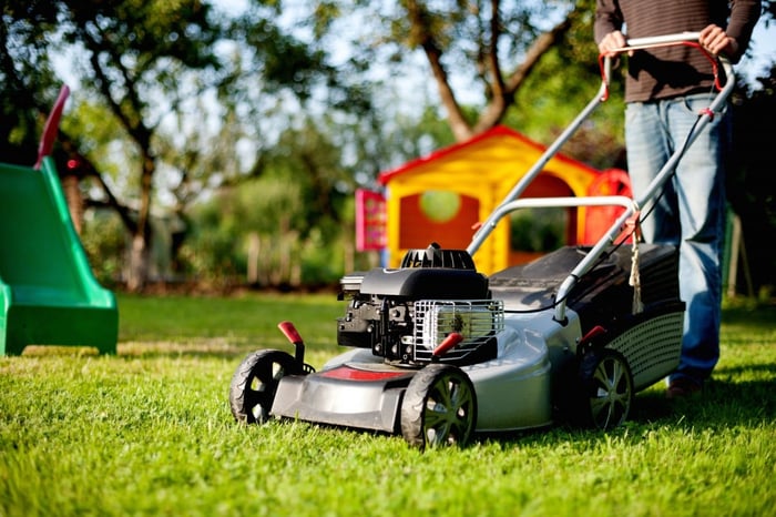 6 Reasons Why Hiring Summer Help is a Bonus for Your Landscaping Business