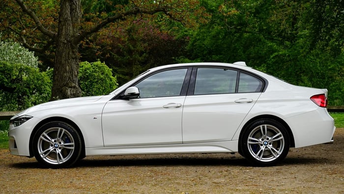 Leasing vs Buying a Car: What's Your Best Option