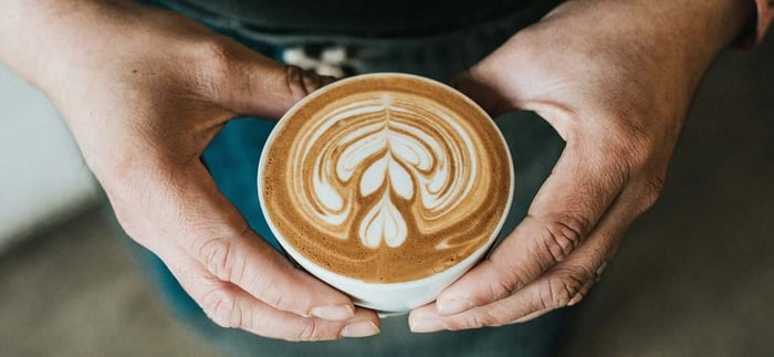 Quanto tempo dura o efeito do café no corpo