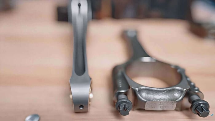 TFSI Motoren Probleme schwache Pleuelstangen in Nahaufnahme