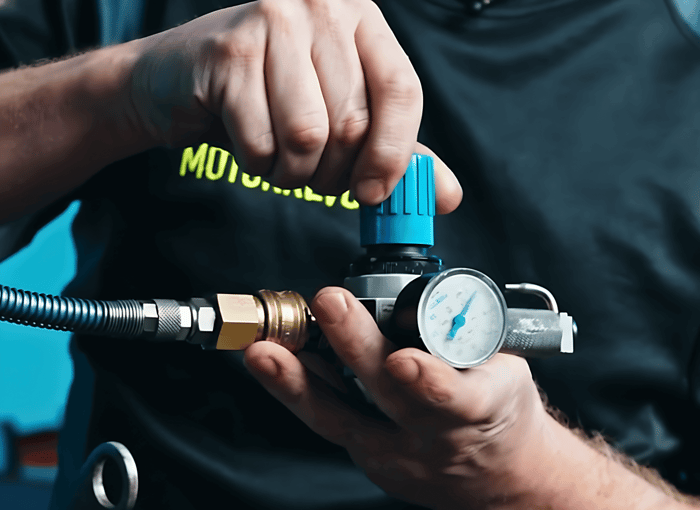 Marvin testet Ventil