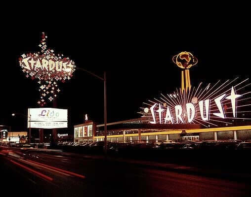 Wall Art - Photograph - 1970s Las Vegas Stardust Casino Gambling by Vintage Images