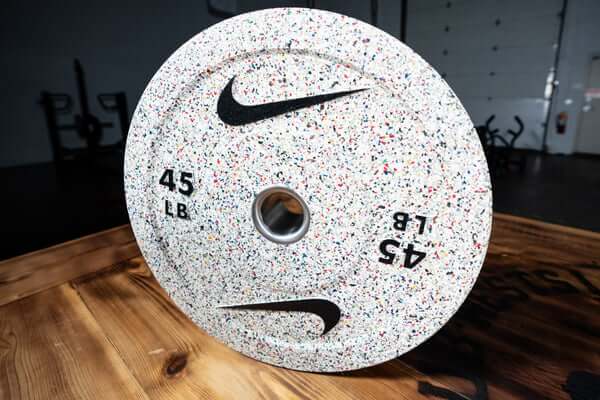 Nike Grind Rubber Bumper Plate 45 lbs