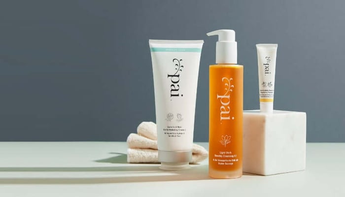 Light Work Rosehip Cleansing Oil and Camellia & Rose Gentle Hydrating Cleanser from Pai Skincare's double cleanse routine for sensitive skin