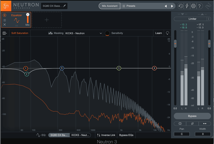 Cutting the lows of a synth bass to make room for the kick - with soft saturation