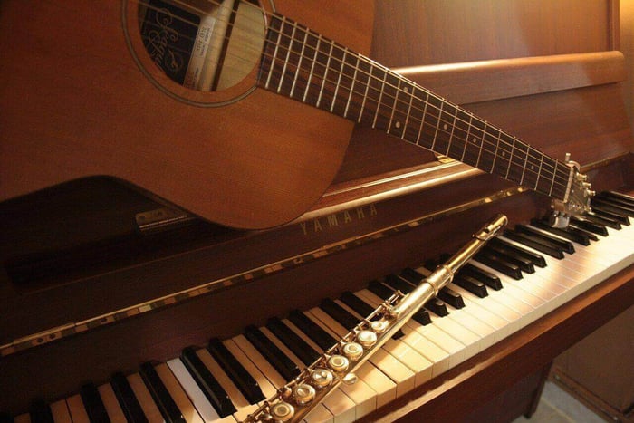 Swith Instrument.jpg