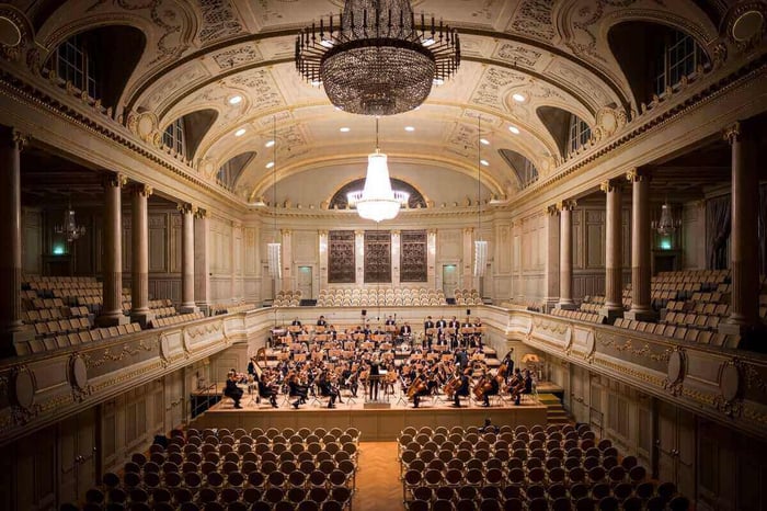 03-a-venues-acoustics-makes-up-a-big-part-of-the-experience-when-listening-to-a-live-classical-performance.jpg