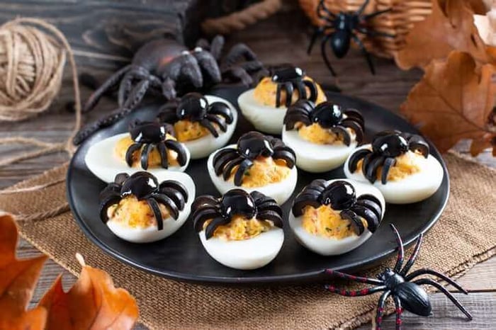Spider Deviled Eggs for your Halloween mystery party.
