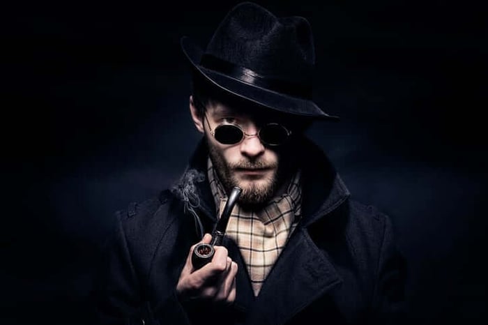 Detective character costume for a mystery party.