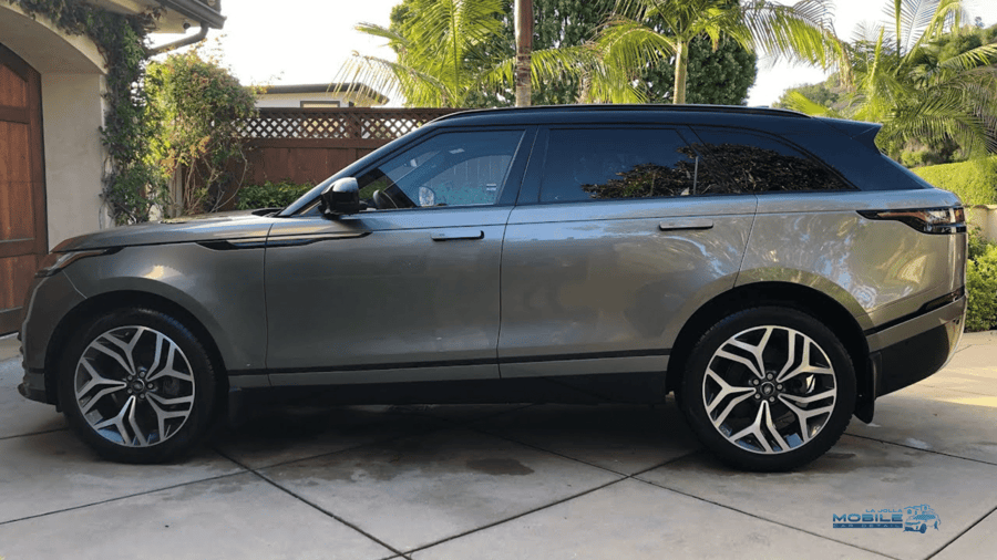 car detailing after claybar treatment