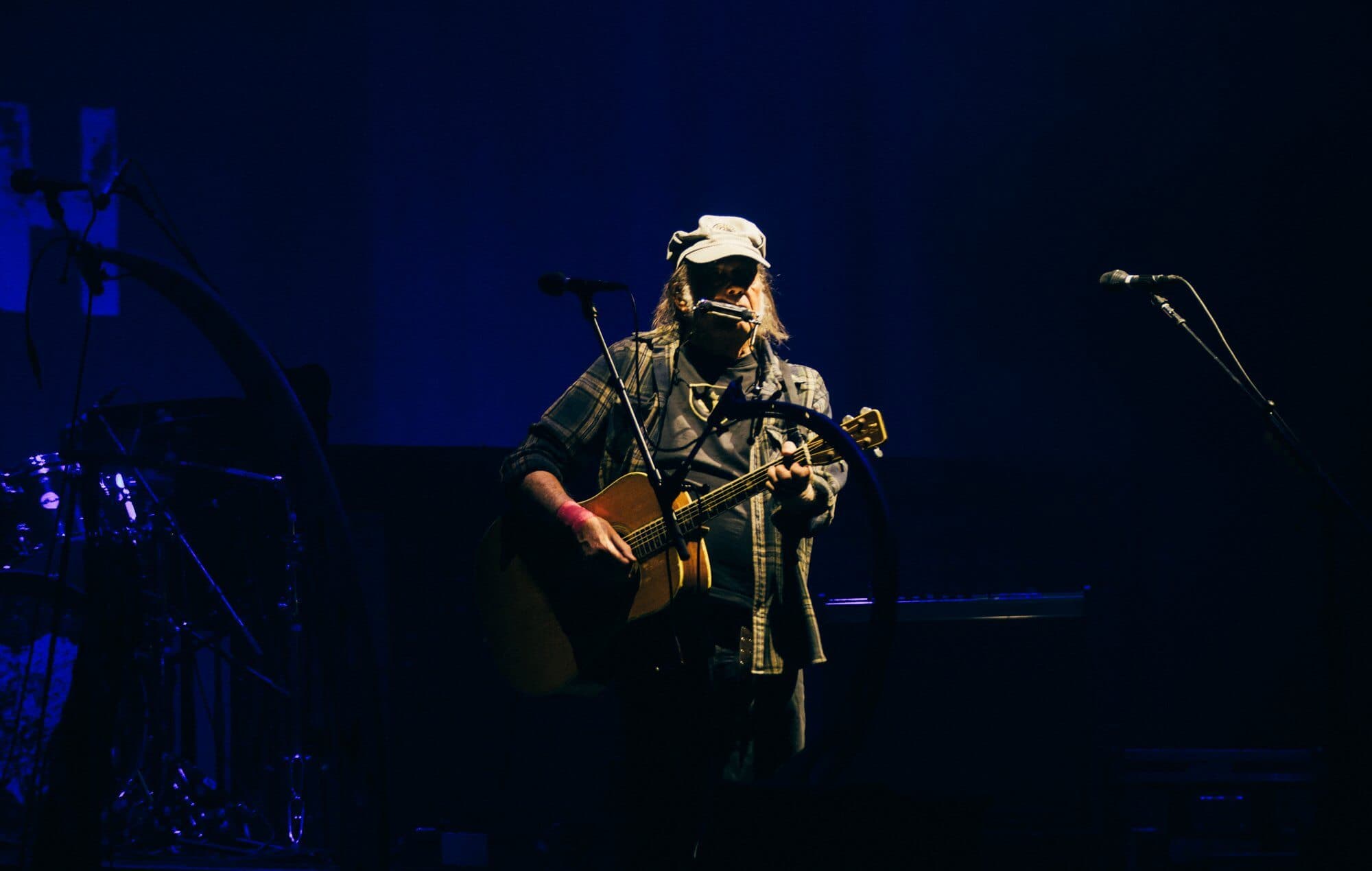 Neil Young live at Glastonbury 2025, photo by Derek Bremner