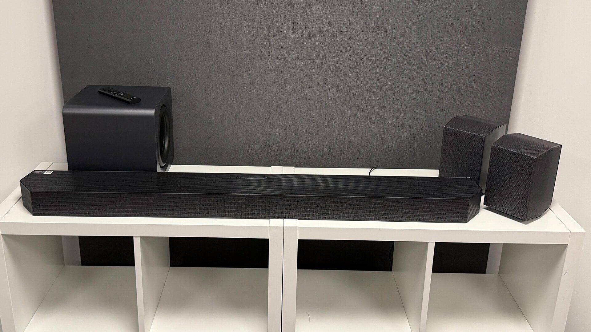 Samsung’s 990 series dominates the global soundbar market.
