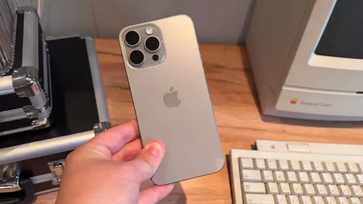 Apple iPhone 16 Pro Max